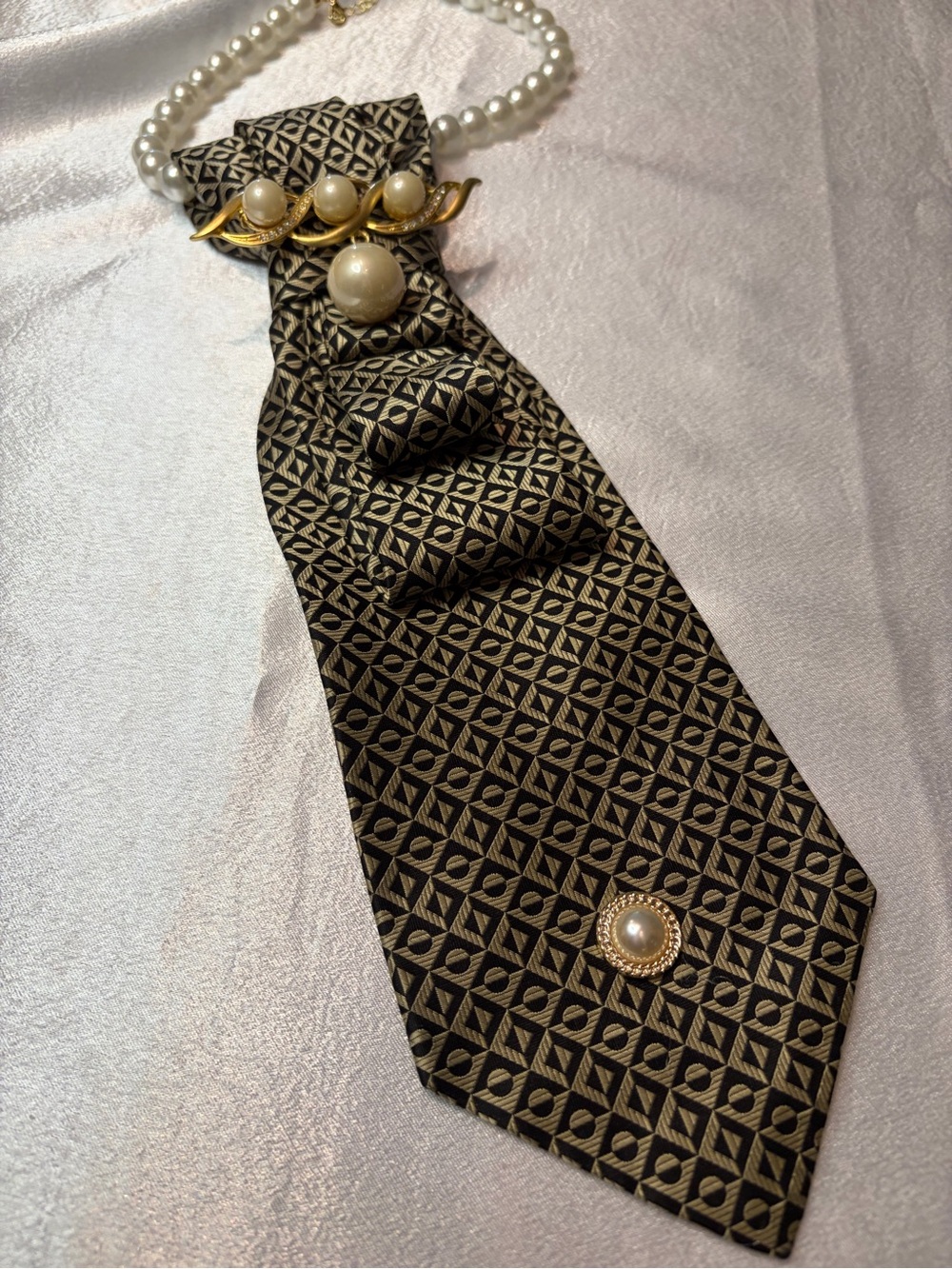 Geoffrey Beene Black and Gold Geometric Necktie with Pearl Accents